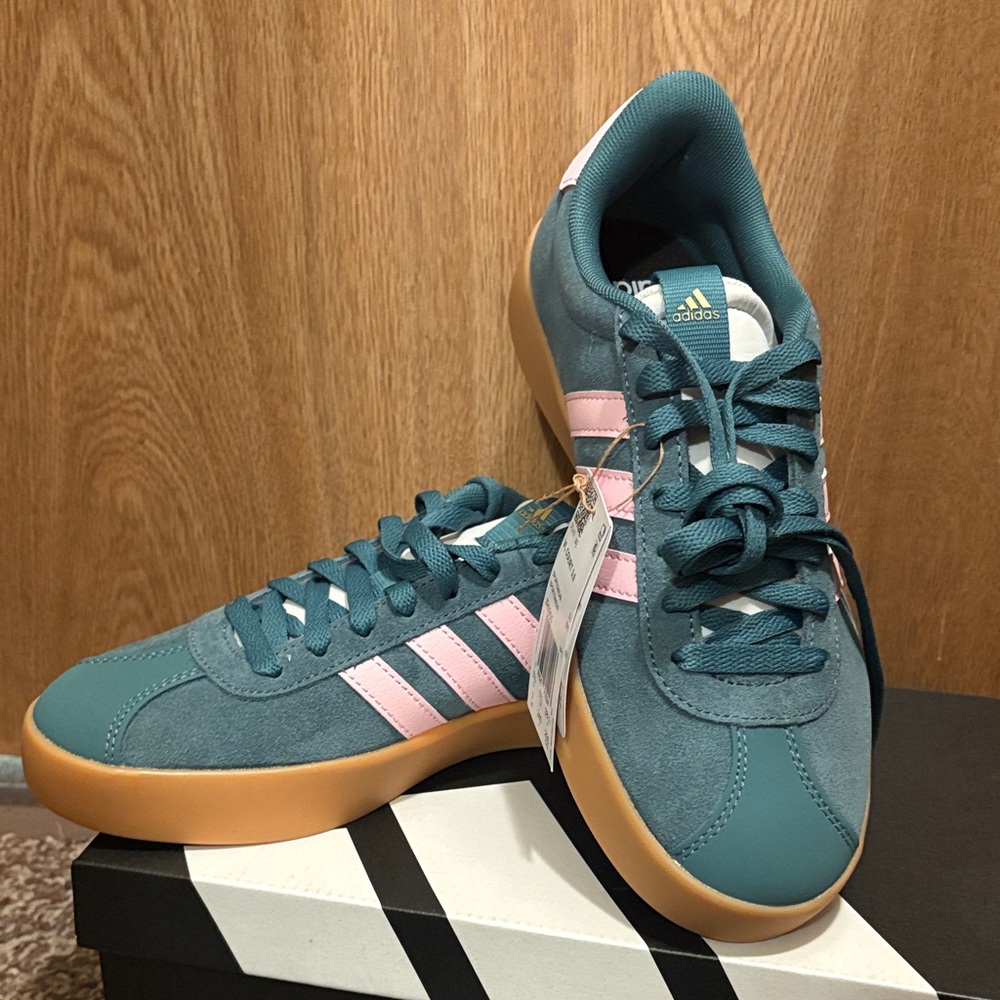 Adidas Teal and Pink Casual Shoes VL Court 3.0 Size 7 NIB